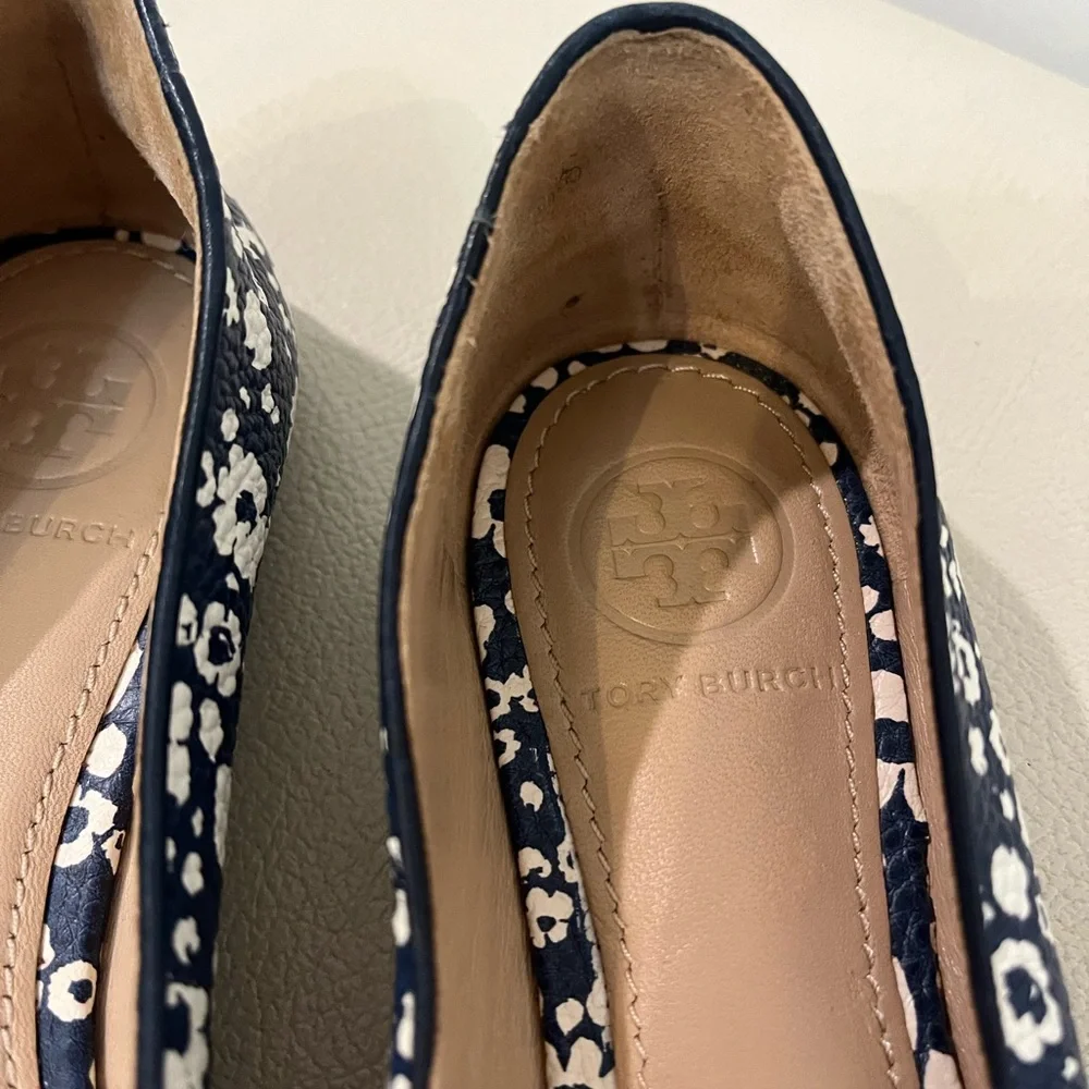 Tory Burch Claire Floral Leather Slip Ons Ballet Flats Big Girl Size 4.5
